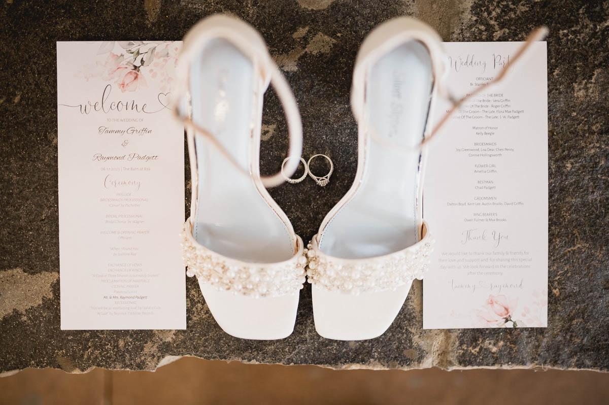 A Rustic Romance: Raymond and Tammy's Barn Wedding In Heflin,Al